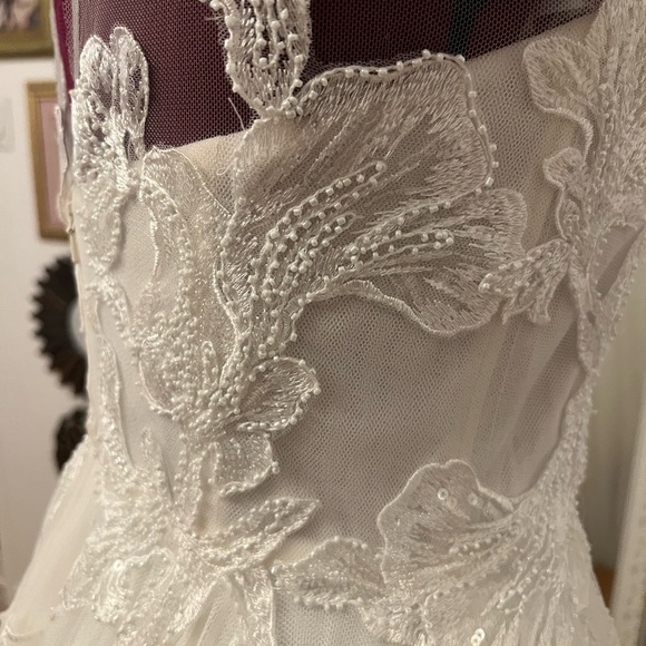 BNWT Nouvelle AMSALE, Adelaide, wedding dress, sz6 - Picture 7 of 13